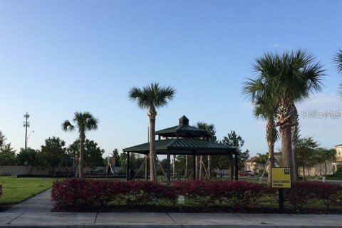 Adosado en venta en Kissimmee, Florida, 4 dormitorios, 165.55 m2 № 2109768 - foto 19