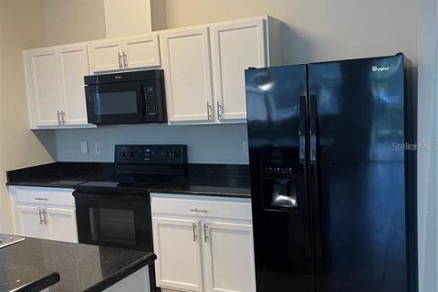 Adosado en venta en Kissimmee, Florida, 4 dormitorios, 165.55 m2 № 2109768 - foto 6