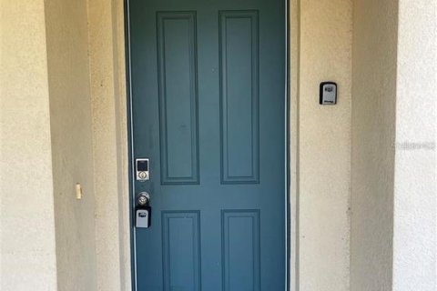 Adosado en venta en Kissimmee, Florida, 4 dormitorios, 165.55 m2 № 2109768 - foto 2