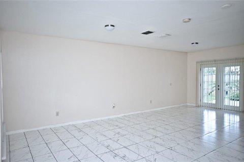 Villa ou maison à louer à Winter Garden, Floride: 3 chambres, 133.13 m2 № 2388579 - photo 8