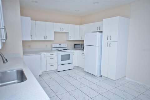 Villa ou maison à louer à Winter Garden, Floride: 3 chambres, 133.13 m2 № 2388579 - photo 6