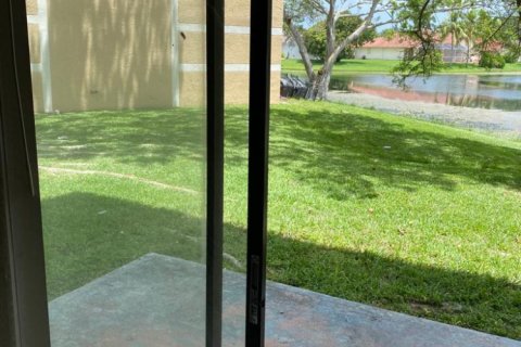 Condominio en alquiler en Pembroke Pines, Florida, 2 dormitorios, 94.39 m2 № 2084051 - foto 10