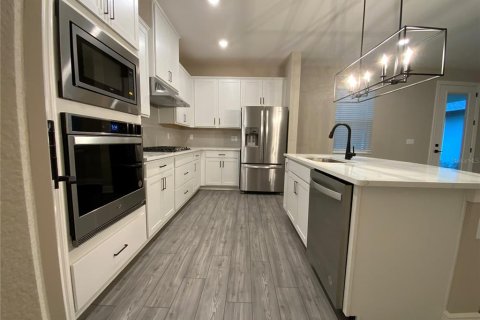 Villa ou maison à louer à Kissimmee, Floride: 4 chambres, 168.8 m2 № 2389260 - photo 12