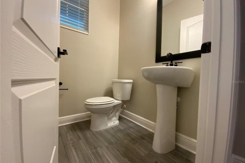 Villa ou maison à louer à Kissimmee, Floride: 4 chambres, 168.8 m2 № 2389260 - photo 6