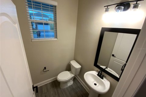 Villa ou maison à louer à Kissimmee, Floride: 4 chambres, 168.8 m2 № 2389260 - photo 5