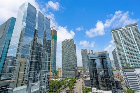 Купить кондоминиум в Майами, Флорида 3 спальни, 114.46м2, № 2068531 - фото 25