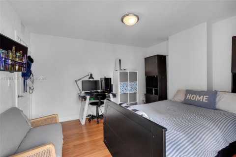 Купить кондоминиум в Майами, Флорида 3 спальни, 114.46м2, № 2068531 - фото 17