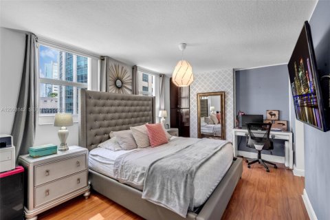 Купить кондоминиум в Майами, Флорида 3 спальни, 114.46м2, № 2068531 - фото 9