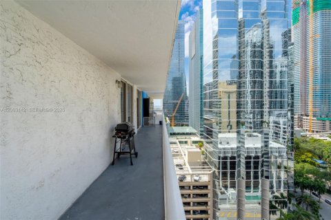 Купить кондоминиум в Майами, Флорида 3 спальни, 114.46м2, № 2068531 - фото 22