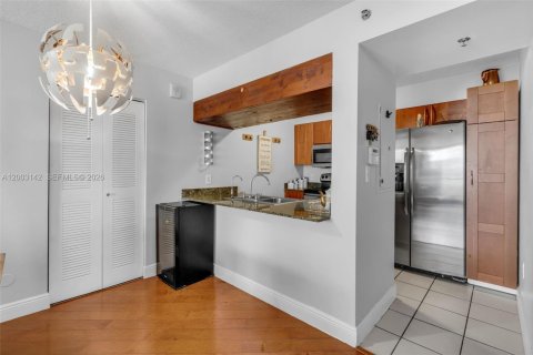 Купить кондоминиум в Майами, Флорида 3 спальни, 114.46м2, № 2068531 - фото 6