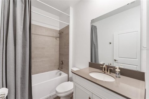 Casa en venta en Orlando, Florida, 5 dormitorios, 227.8 m2 № 1566834 - foto 27