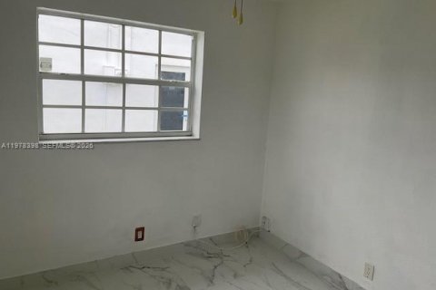 House in Tamarac, Florida 2 bedrooms, 93.65 sq.m. № 2042192 - photo 24