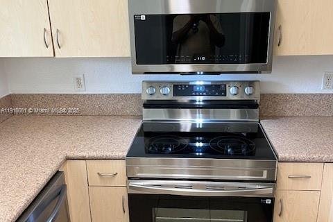 Condo in Homestead, Florida, 2 bedrooms  № 1973940 - photo 4