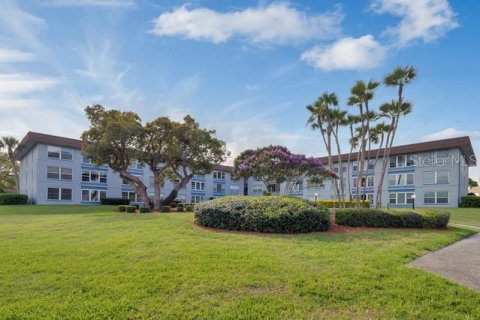 Condo in Winter Haven, Florida, 3 bedrooms  № 2351836
