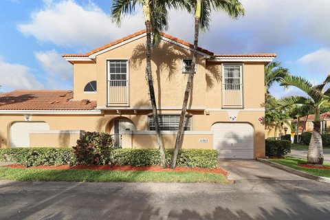 Touwnhouse à Coral Springs, Floride 3 chambres, 195.56 m2 № 2386865