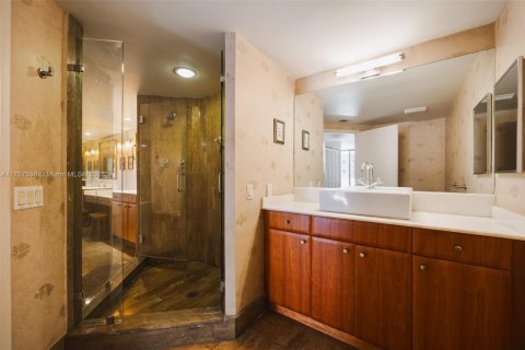 Купить кондоминиум в Майами, Флорида 2 спальни, 176.05м2, № 1505921 - фото 15