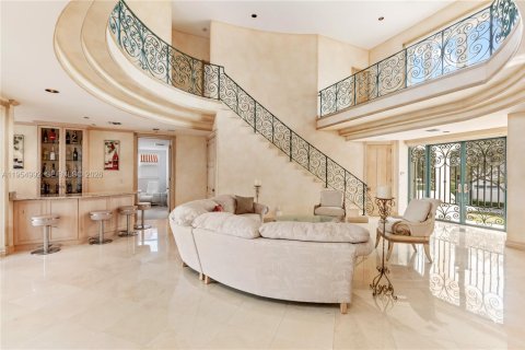 Casa en venta en Coral Gables, Florida, 5 dormitorios, 434.6 m2 № 2153374 - foto 24