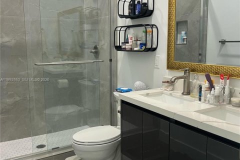 Снять в аренду таунхаус в Холливуд, Флорида 3 спальни, 209.03м2, № 2056875 - фото 16