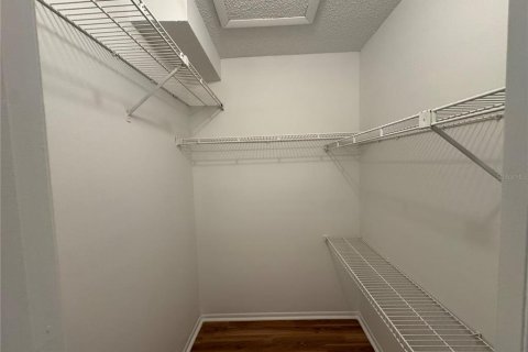 Touwnhouse à vendre à Orlando, Floride: 2 chambres, 120.49 m2 № 1898999 - photo 17