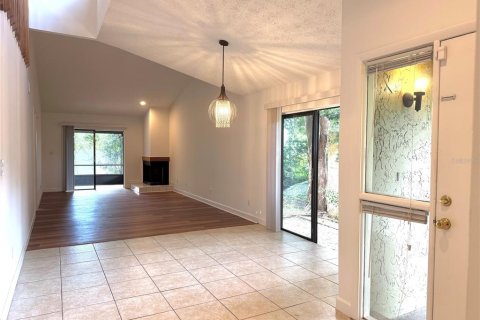 Touwnhouse à vendre à Orlando, Floride: 2 chambres, 120.49 m2 № 1898999 - photo 4