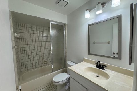 Touwnhouse à vendre à Orlando, Floride: 2 chambres, 120.49 m2 № 1898999 - photo 19