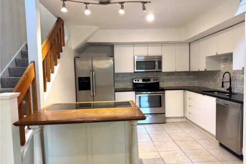 Touwnhouse à vendre à Orlando, Floride: 2 chambres, 120.49 m2 № 1898999 - photo 6