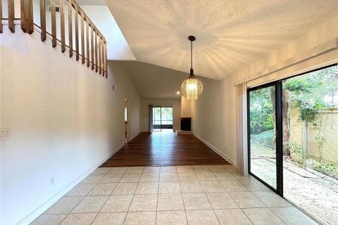 Touwnhouse à vendre à Orlando, Floride: 2 chambres, 120.49 m2 № 1898999 - photo 5