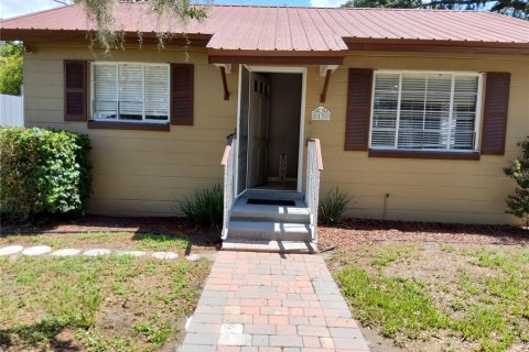 House in Plant City, Florida 2 bedrooms, 62.43 sq.m. № 1787861 - photo 2