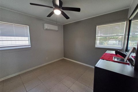 House in Plant City, Florida 2 bedrooms, 62.43 sq.m. № 1787861 - photo 20