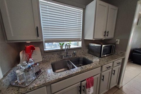 House in Plant City, Florida 2 bedrooms, 62.43 sq.m. № 1787861 - photo 24