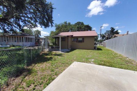 House in Plant City, Florida 2 bedrooms, 62.43 sq.m. № 1787861 - photo 9