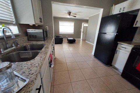House in Plant City, Florida 2 bedrooms, 62.43 sq.m. № 1787861 - photo 19