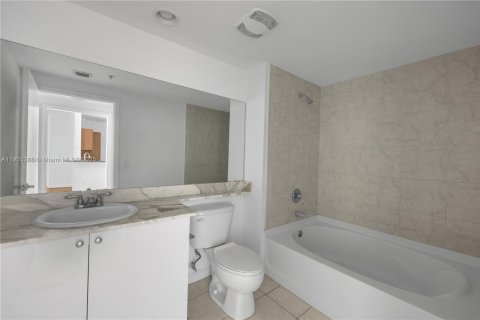 Copropriété à vendre à Aventura, Floride: 1 chambre, 78.13 m2 № 1956807 - photo 8