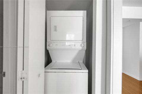 Copropriété à vendre à Aventura, Floride: 1 chambre, 78.13 m2 № 1956807 - photo 7