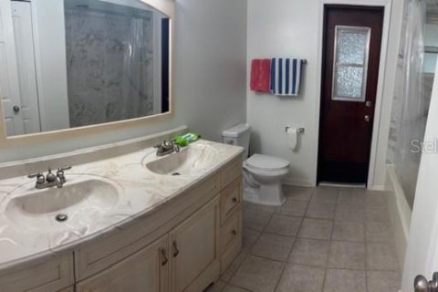 Villa ou maison à louer à Orlando, Floride: 3 chambres, 187.66 m2 № 2406256 - photo 8