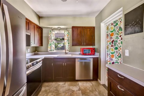 Villa ou maison à vendre à Orlando, Floride: 3 chambres, 102.19 m2 № 2398804 - photo 7