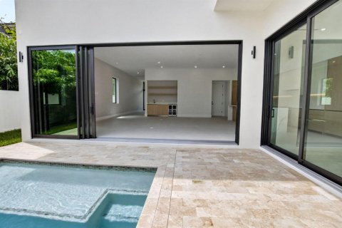 House in Delray Beach, Florida 3 bedrooms, 299.42 sq.m. № 2392140 - photo 2