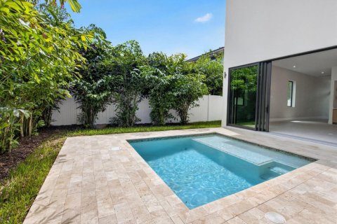 House in Delray Beach, Florida 3 bedrooms, 299.42 sq.m. № 2392140 - photo 4
