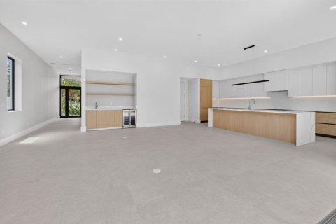 House in Delray Beach, Florida 3 bedrooms, 299.42 sq.m. № 2392140 - photo 6