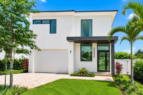 House in Delray Beach, Florida 3 bedrooms, 299.42 sq.m. № 2392140 - photo 9