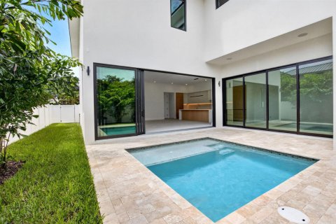 House in Delray Beach, Florida 3 bedrooms, 299.42 sq.m. № 2392140 - photo 29