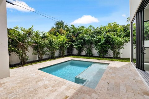 House in Delray Beach, Florida 3 bedrooms, 299.42 sq.m. № 2392140 - photo 23