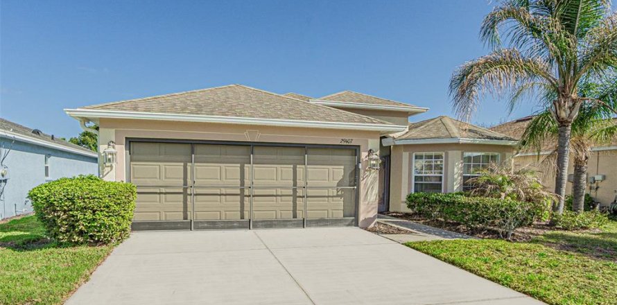 House in San Antonio, Florida 2 bedrooms, 138.33 sq.m. № 2105798