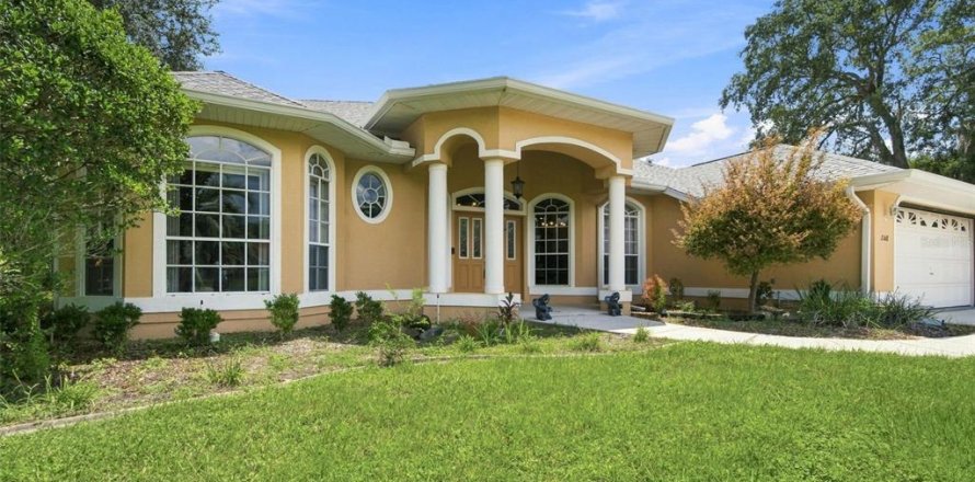 Villa ou maison à Beverly Hills, Floride 3 chambres, 186.92 m2 № 2398300