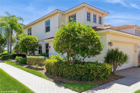 Condo in Fort Myers, Florida, 2 bedrooms  № 1509316 - photo 30