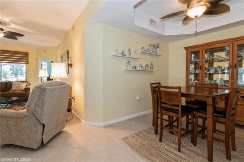 Condo in Fort Myers, Florida, 2 bedrooms  № 1509316 - photo 16