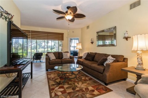 Condo in Fort Myers, Florida, 2 bedrooms  № 1509316 - photo 6