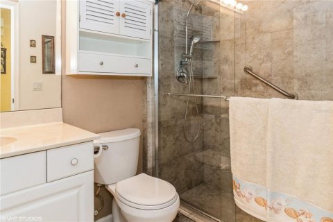 Condo in Fort Myers, Florida, 2 bedrooms  № 1509316 - photo 27
