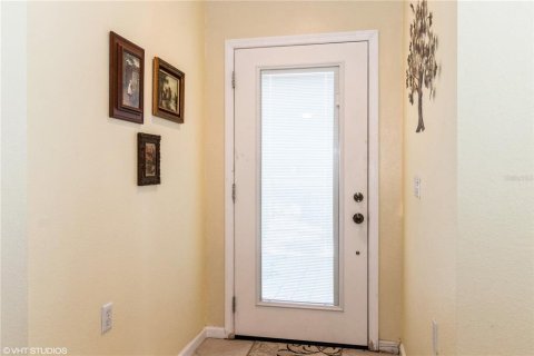 Condo in Fort Myers, Florida, 2 bedrooms  № 1509316 - photo 5