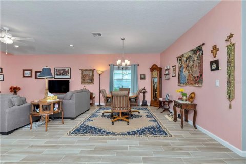 House in Ocala, Florida 3 bedrooms, 189.43 sq.m. № 2099836 - photo 5